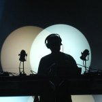 Слушать Thug Ranjha - Akasa feat. DJ Shadow онлайн