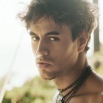Слушать Naked - Dev feat. Enrique Iglesias онлайн