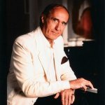 Слушать Candlelight on Crystal - Henry Mancini & His Orchestra онлайн