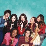 Слушать Freak the Freak Out (feat. Victoria Justice) - Victorious Cast онлайн